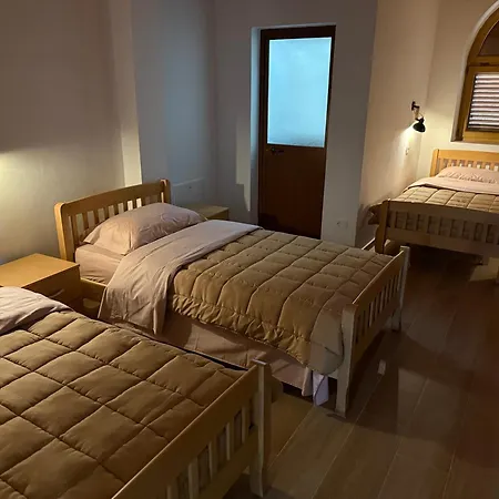 Bujtina Frati 2 Отель Lepushe